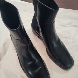 Tory Burch Chelsea Boots - Perfect Black - NWOT